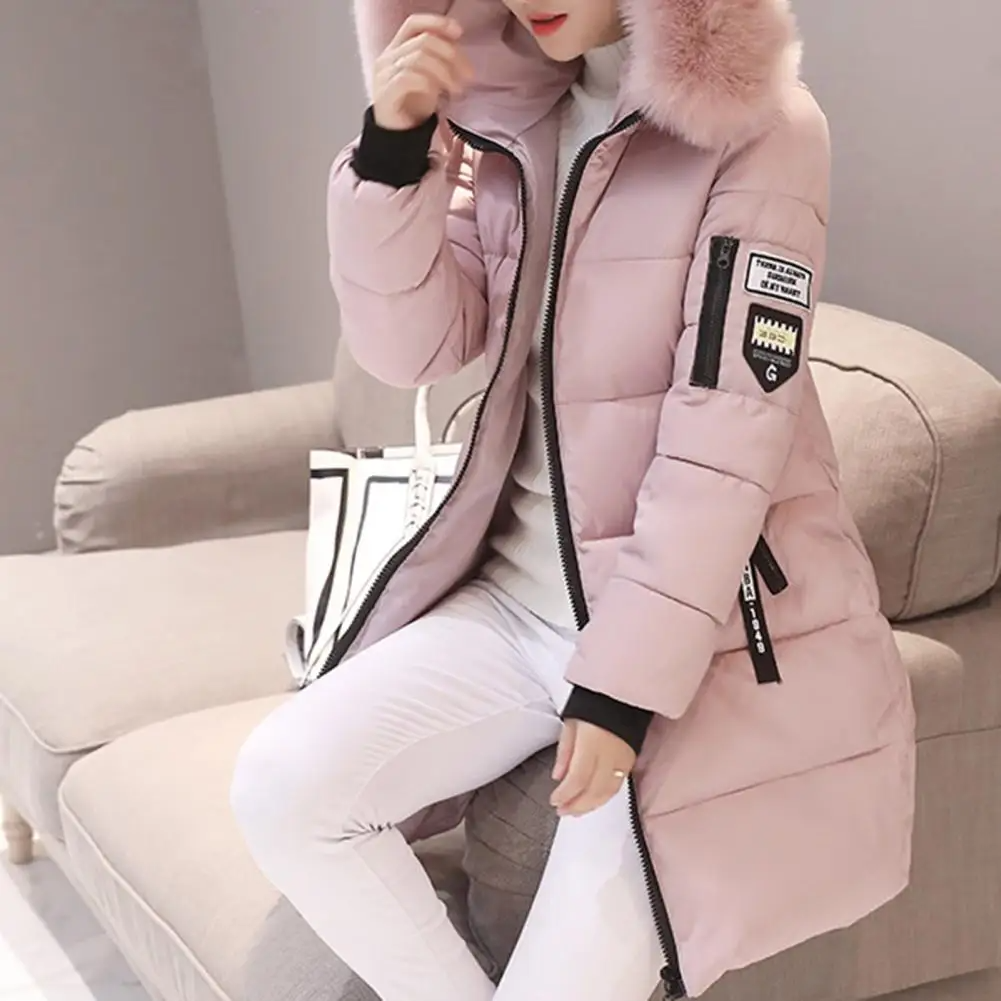 Taktische Pufferjacke mit Fellkapuze
