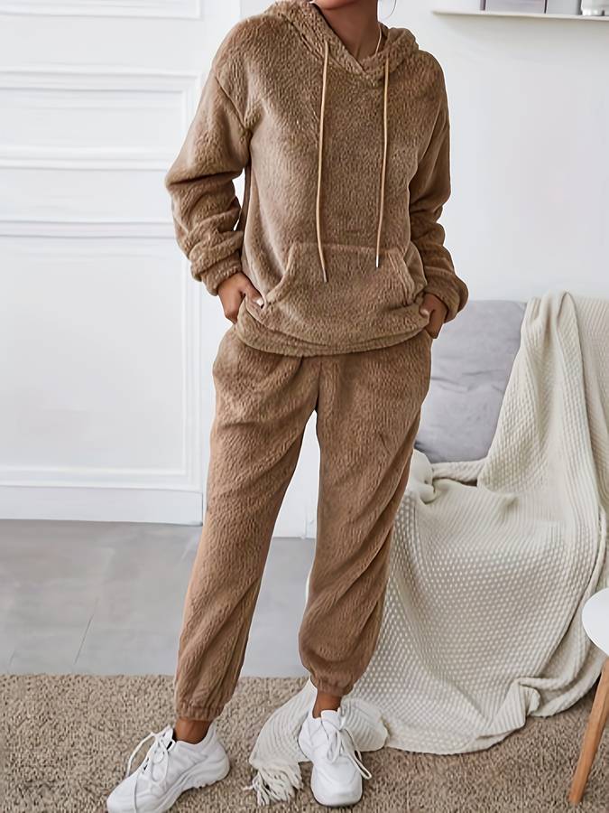 Adriana - Stilvolle Schicke Plüschige Braune Winter Set für Damen