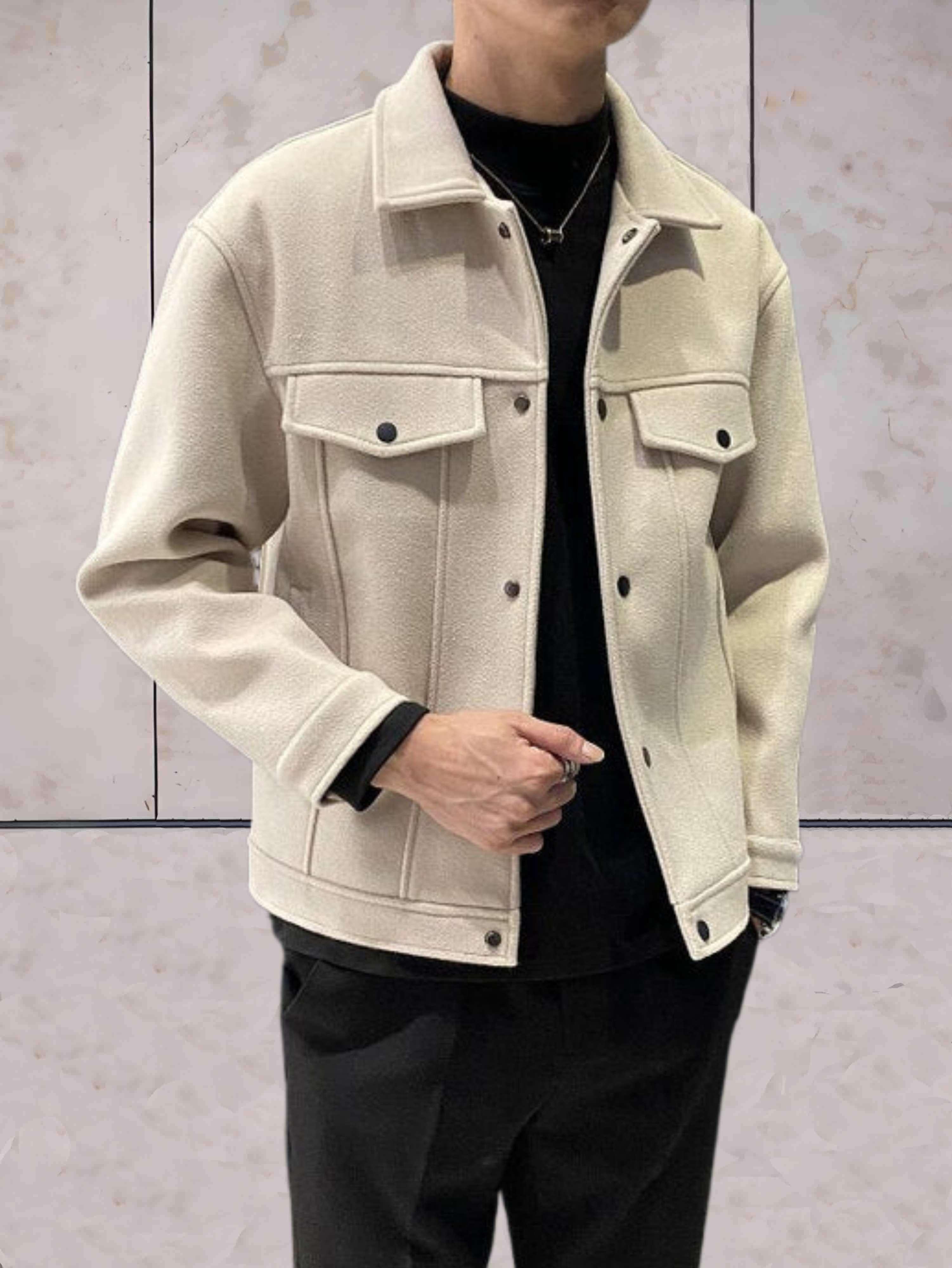 Mo - Einfache Jacke mit Knopfverschluss und Taschen