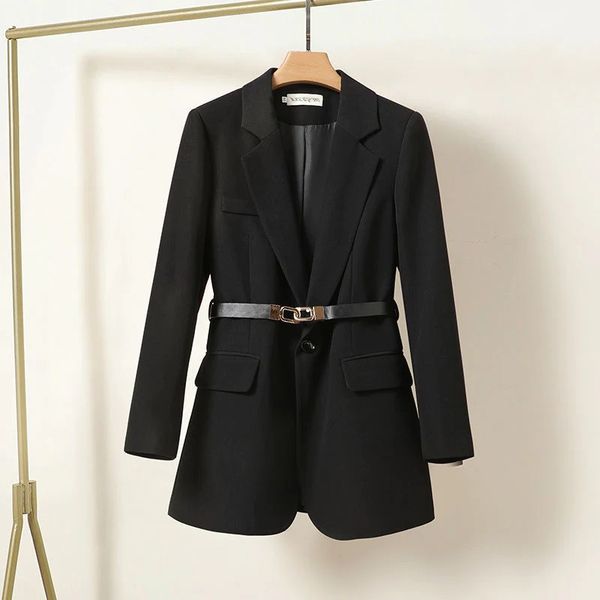 Stylish Emily Gürtelblazer for Women