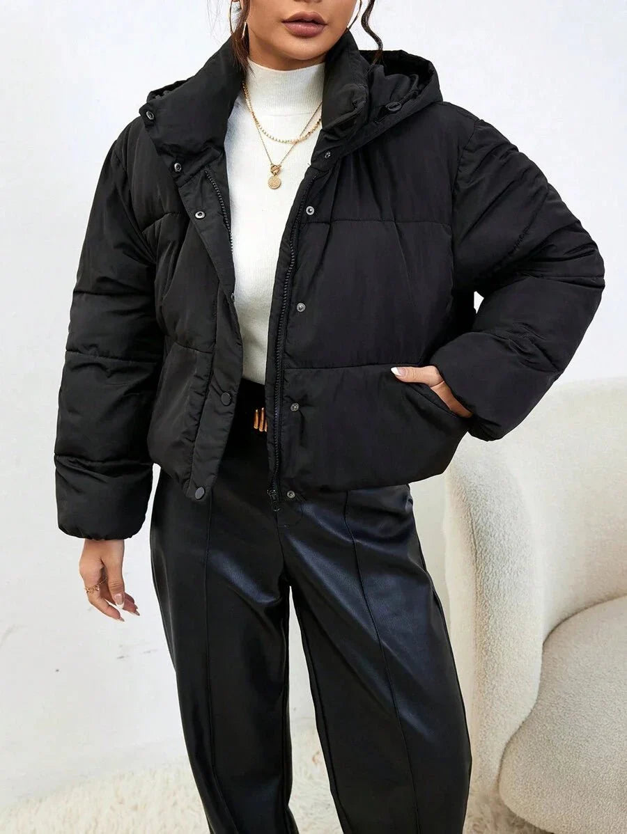 Rubyanne Kapuzen-Pufferjacke Gekürzt